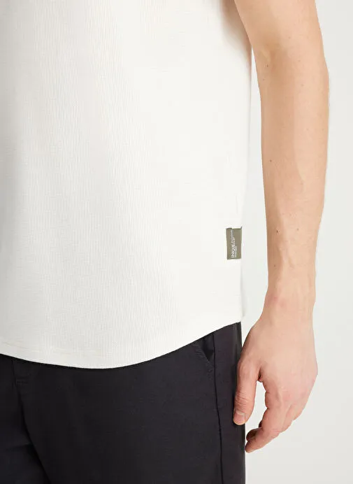 Wrangler Ekru Erkek Relaxed T-Shirt W2510718104 Ekru T-Shirt